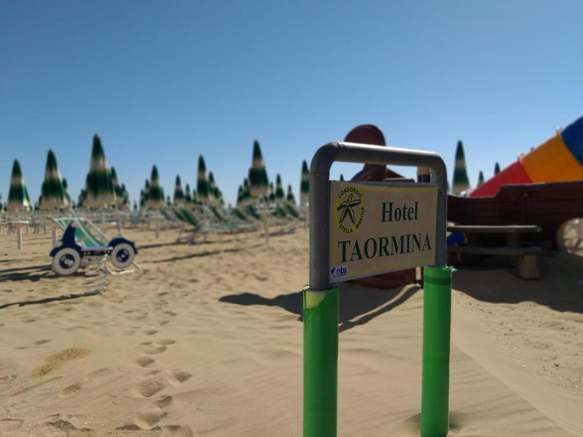 Hotel Taormina リド・ディ・イエゾロ エクステリア 写真